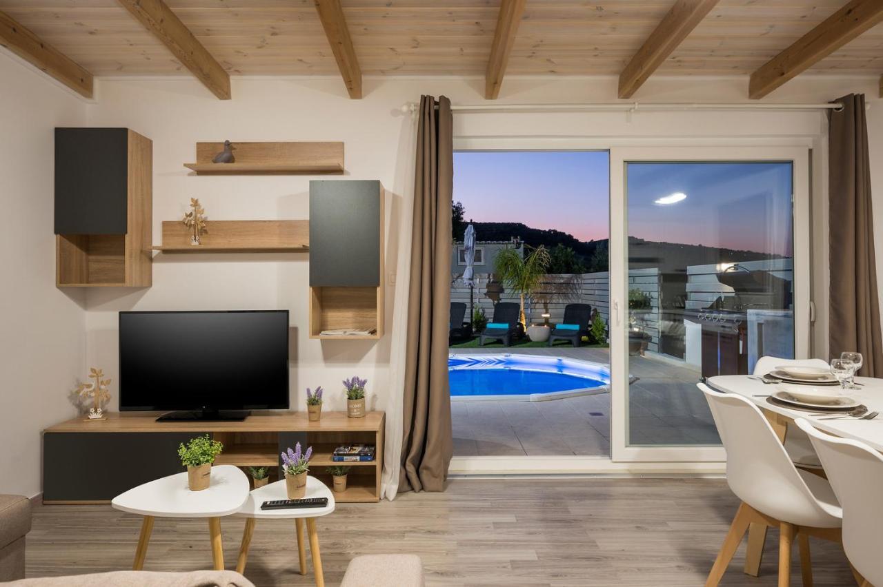 B&M Villas Metochi Siriliou Bagian luar foto