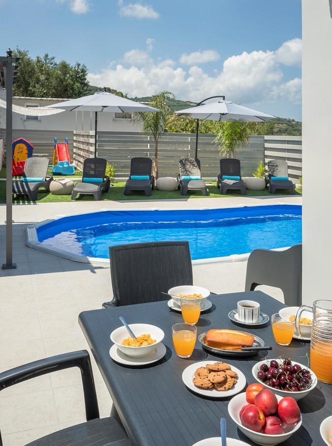 B&M Villas Metochi Siriliou Bagian luar foto