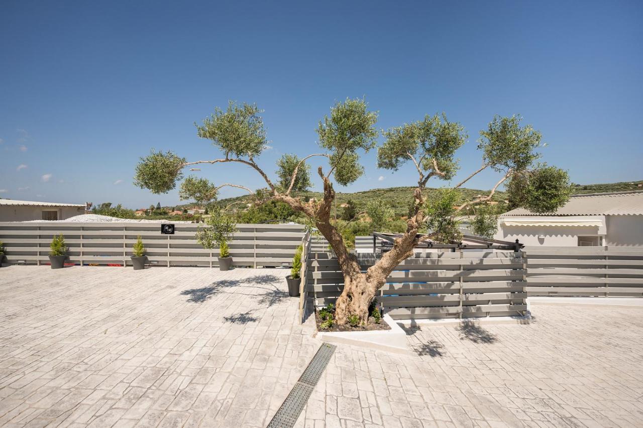 B&M Villas Metochi Siriliou Bagian luar foto