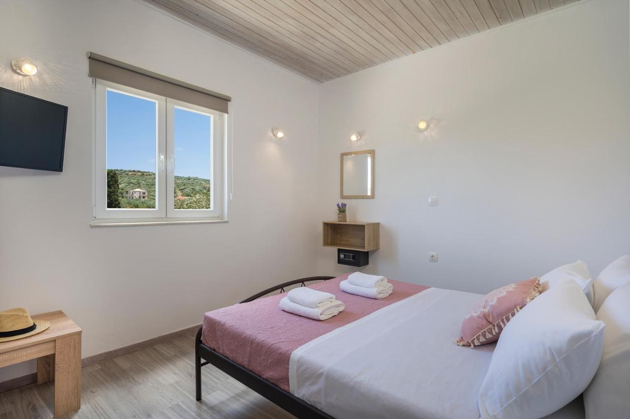B&M Villas Metochi Siriliou Bagian luar foto